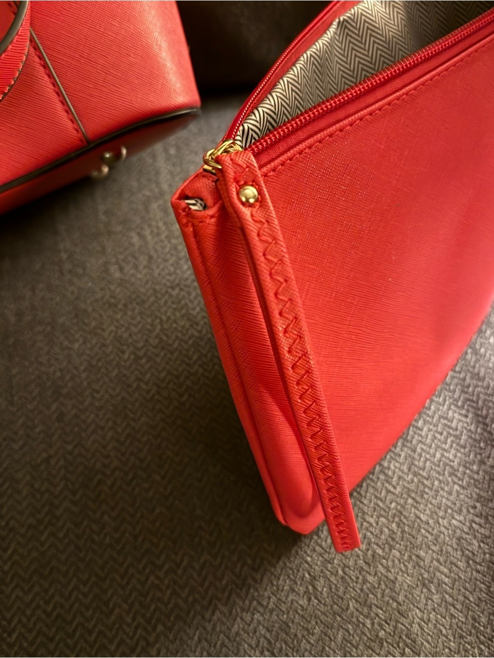 Isabelle Classic Red Tote with Removable Pouch — Women's Shoulder Bag, BNWT - Picture 2 of 15